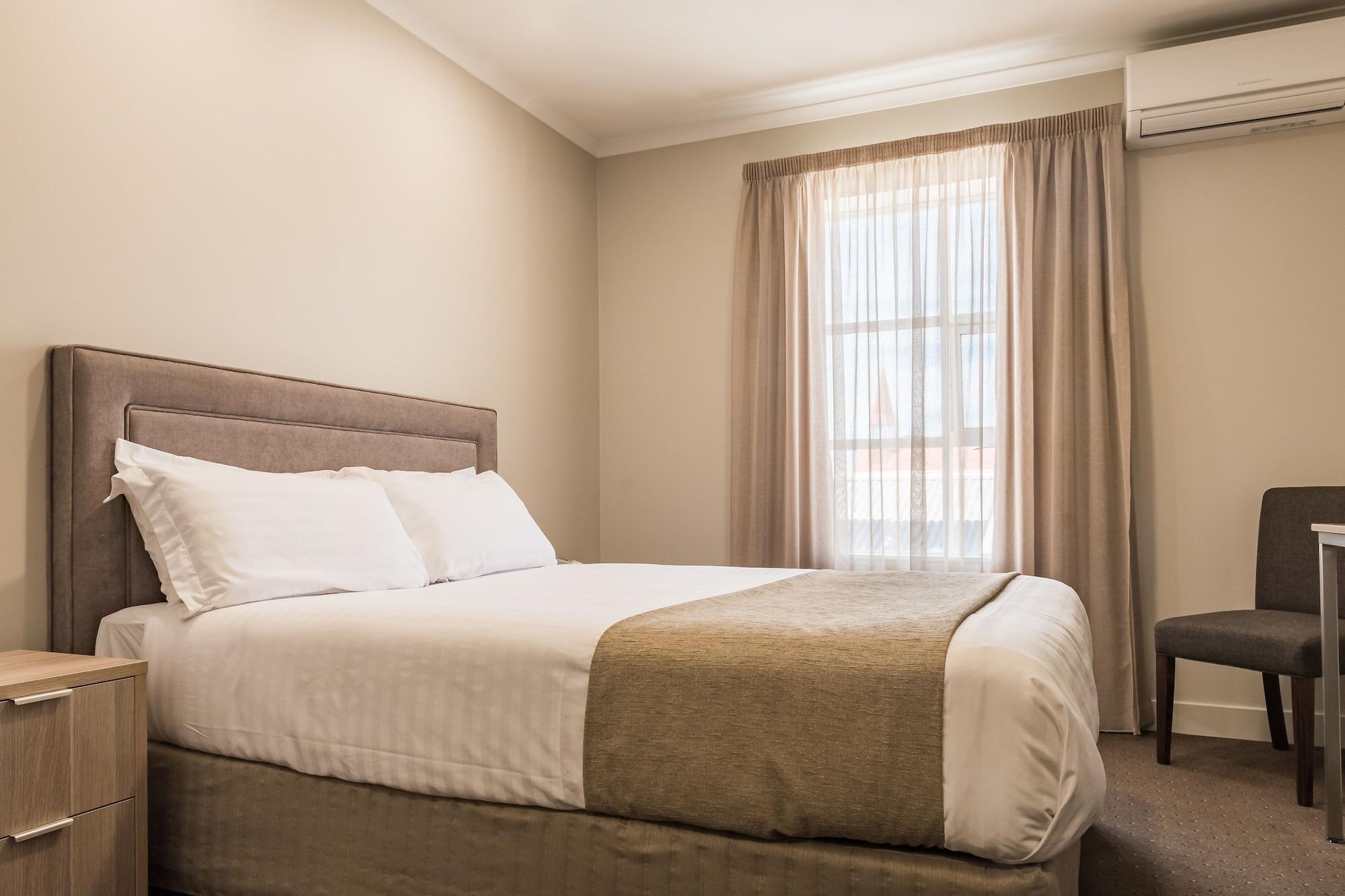 The Lighthouse Hotel Ulverstone Bagian luar foto