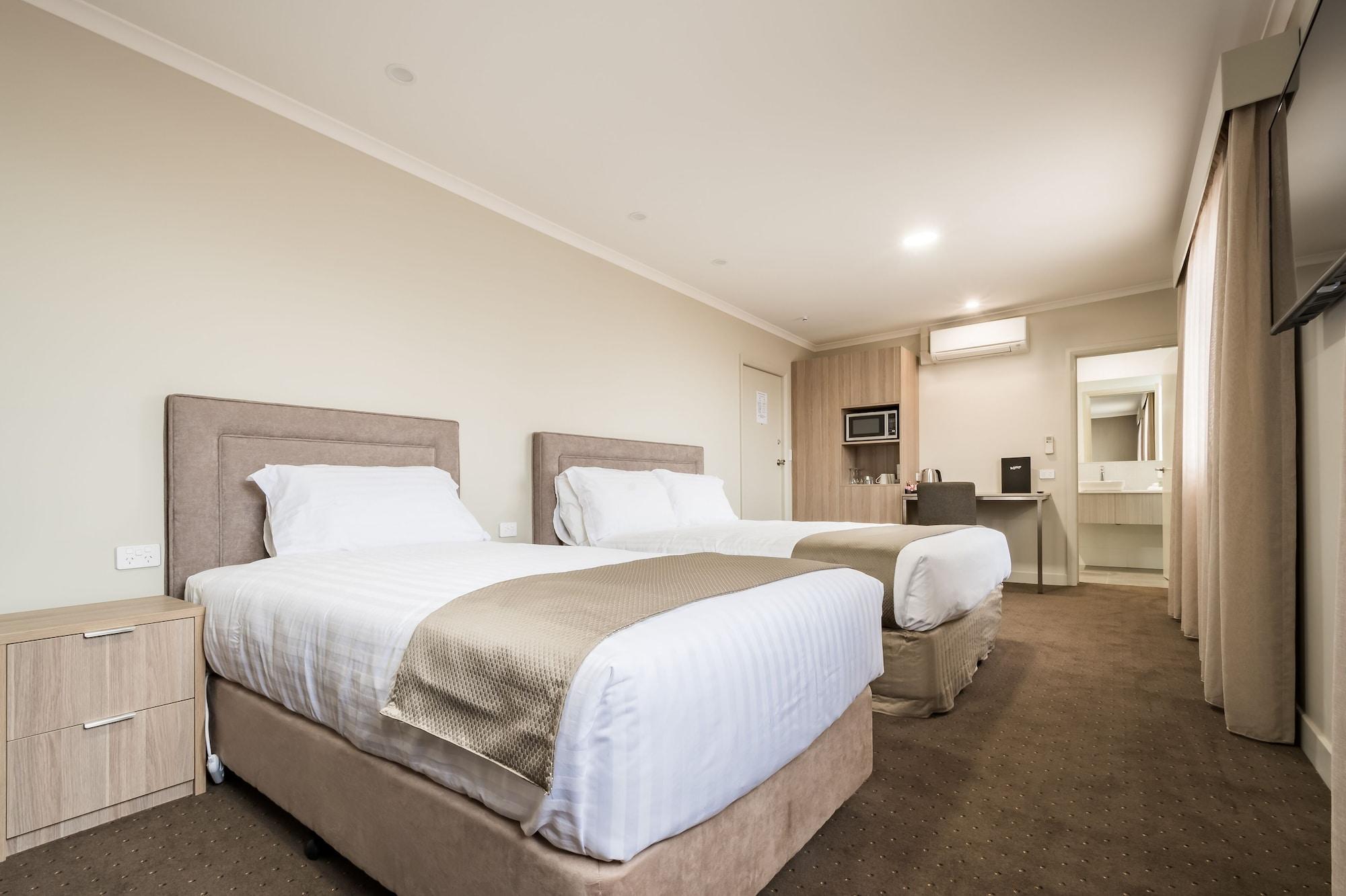 The Lighthouse Hotel Ulverstone Bagian luar foto