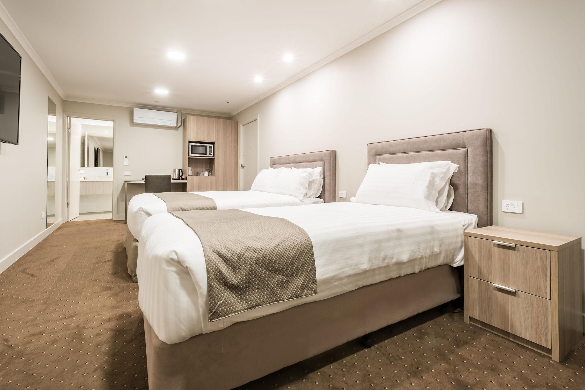 The Lighthouse Hotel Ulverstone Bagian luar foto