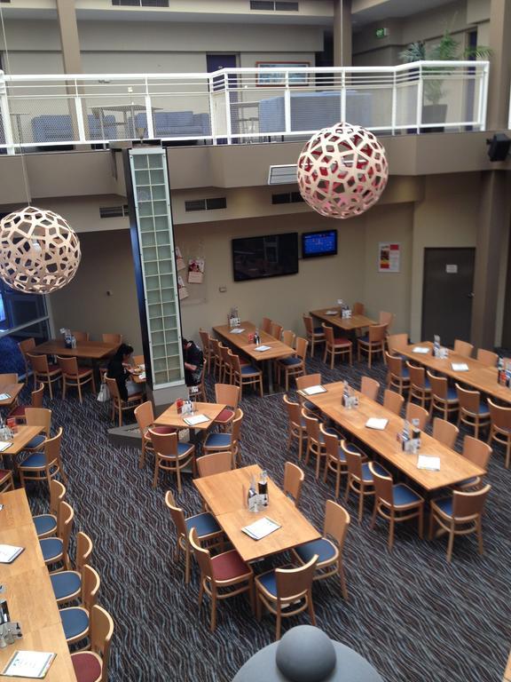 The Lighthouse Hotel Ulverstone Bagian luar foto