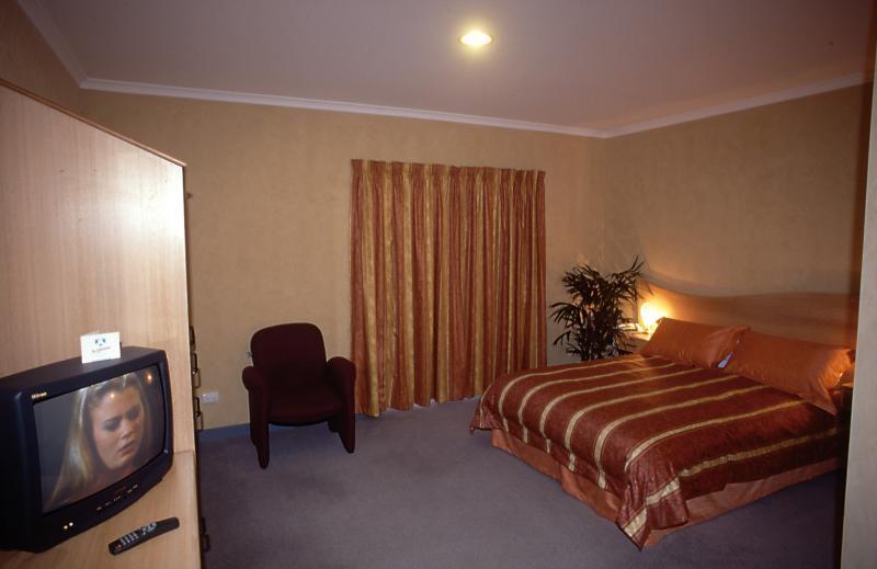 The Lighthouse Hotel Ulverstone Bagian luar foto